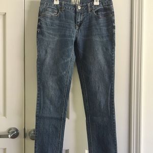 REGULAR WASH SKINNY JEANS